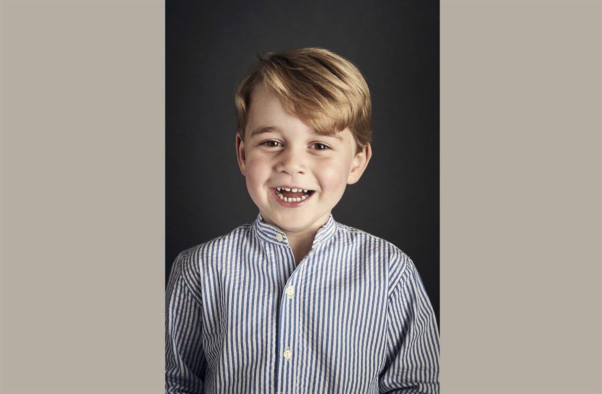 UK palace releases Prince George's 4th birthday portrait:   bit.ly/2vvkkhL #PrinceGeorge https://t.co/fzOTVQCYPK