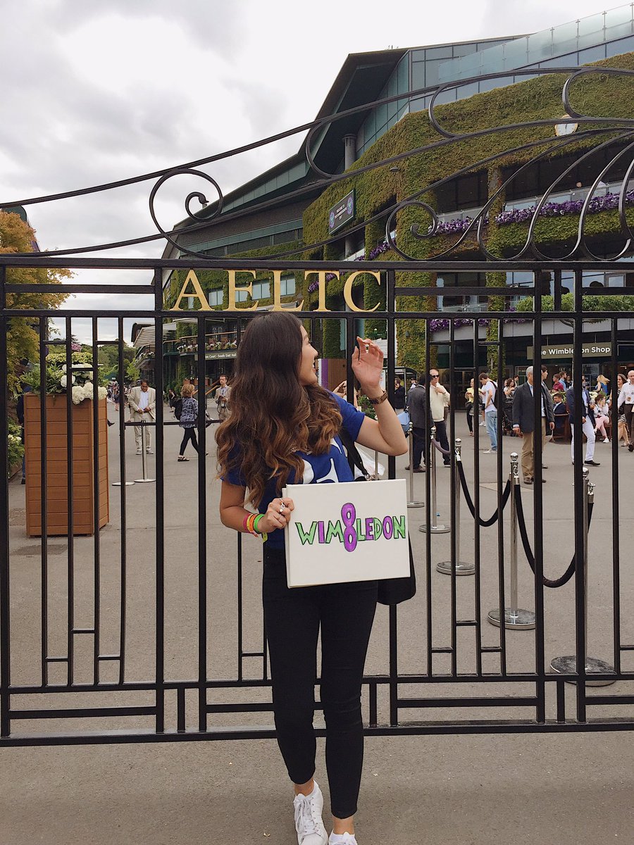 federering's tweet photo. Dream moments from the AELTC. Take me back. #Wim8ledon https://t.co/NblzWU2Yar