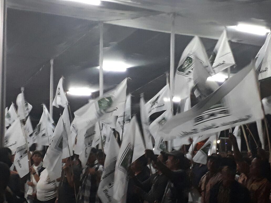 Lee_Hasyiem's tweet photo. #Harlah19PKB
Pengumuman pemenang #KitabKuningPKB di gedung @DPR_RI
Dihadiri oleh seluruh pengurus @DPP_PKB se-Indonesia
@PKBTV https://t.co/lRLYzwlWyY