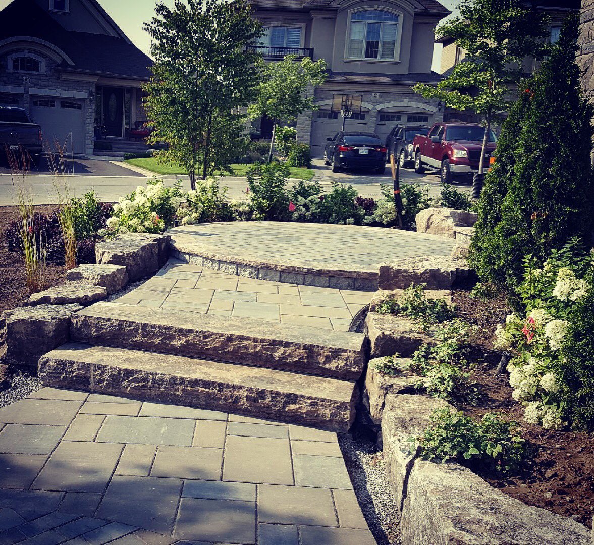 We don't always build crazy front walkways...
But when we do <a href="/NancyGreen01/">Nancy Green</a> is in charge of planting 🌼
#LakeridgeBrigade #BWS50Strong