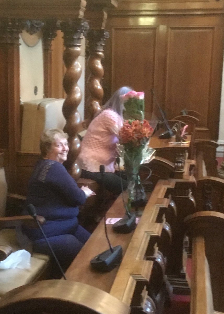 DanielDanny4755's tweet photo. @Theresa_Vaughan @hullcoopparty
A Very Happy Birthday #Theresa
At the #HullGuildhall
#Co-opParty 100yrs sister party to #`Labour https://t.co/owizsJgBQW