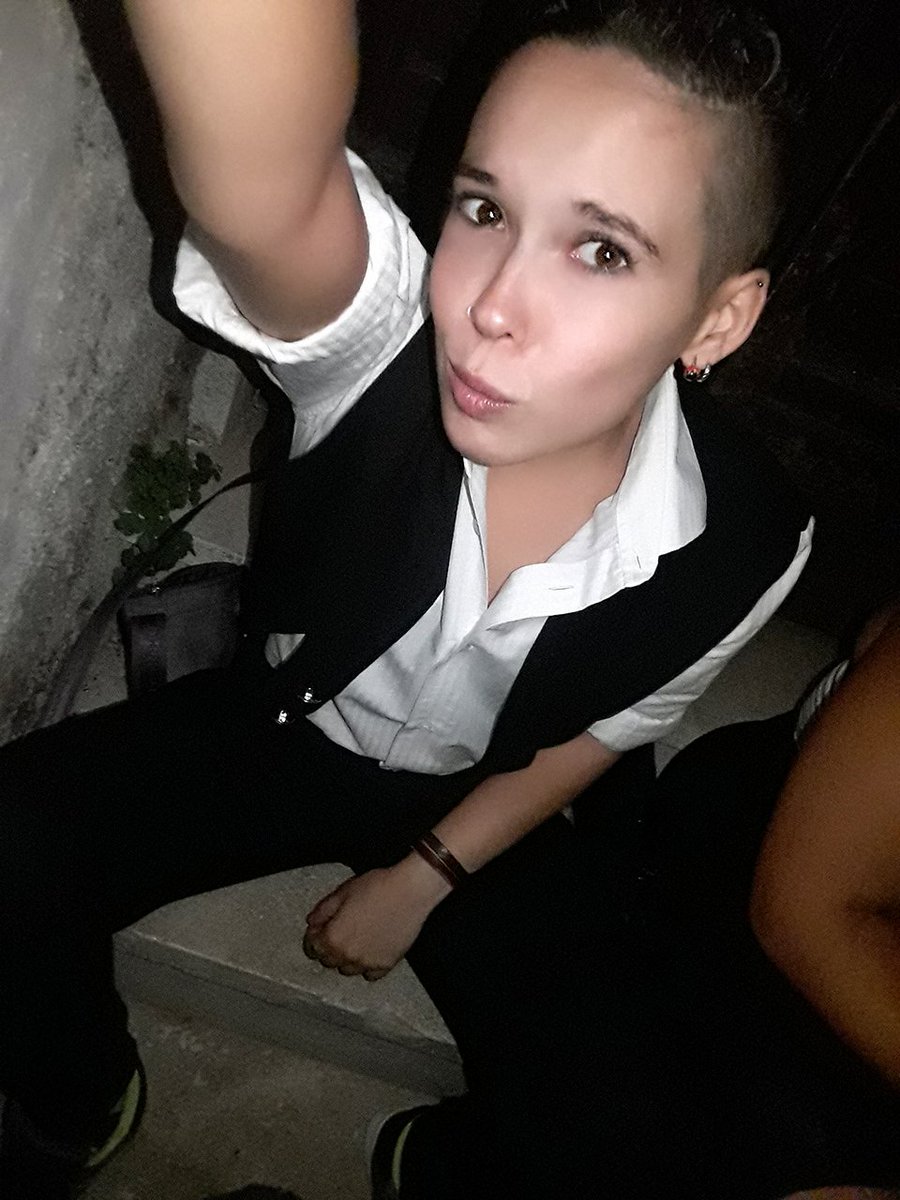 Liar_95's tweet photo. ...le tue lacrime si trasformeranno in sorrisi, perché se la lotta sarà dura, la vittoria sarà immensa..
#maybesomeday #LastFridayNight https://t.co/HLPn1YIJEN