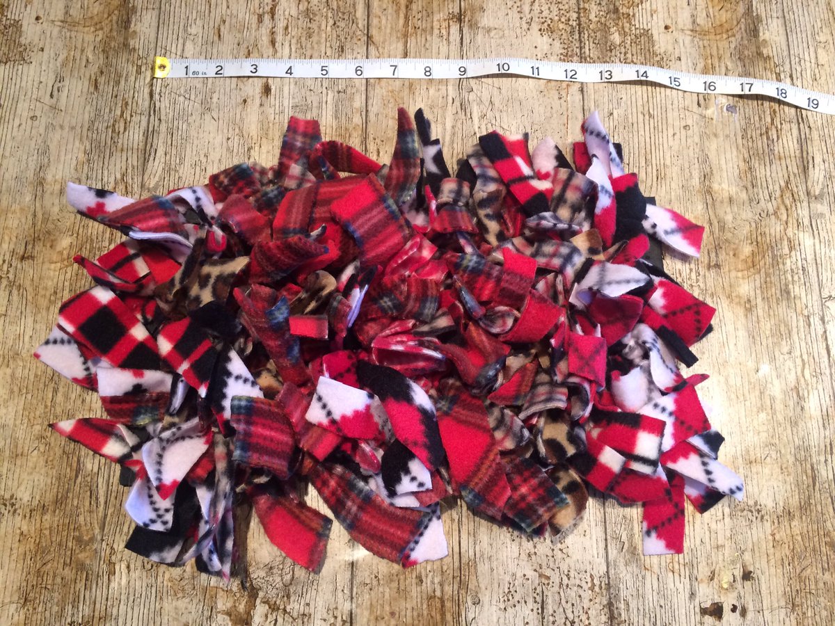 Freemakerhounds's tweet photo. Hide and Treat mats now in our etsy shop 😊 brain work for food, hmmmm, give it a go I suppose! https://t.co/ejM7YGhSQ4 https://t.co/5roOLLn3Fm