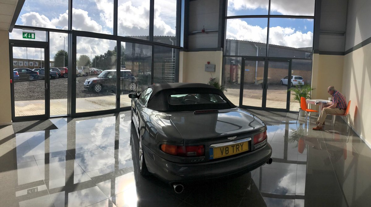 ChrisWalton_'s tweet photo. My #garage got a bit of an upgrade to the reception #Templetons #norrhamptonshire https://t.co/arSSz5r0aU