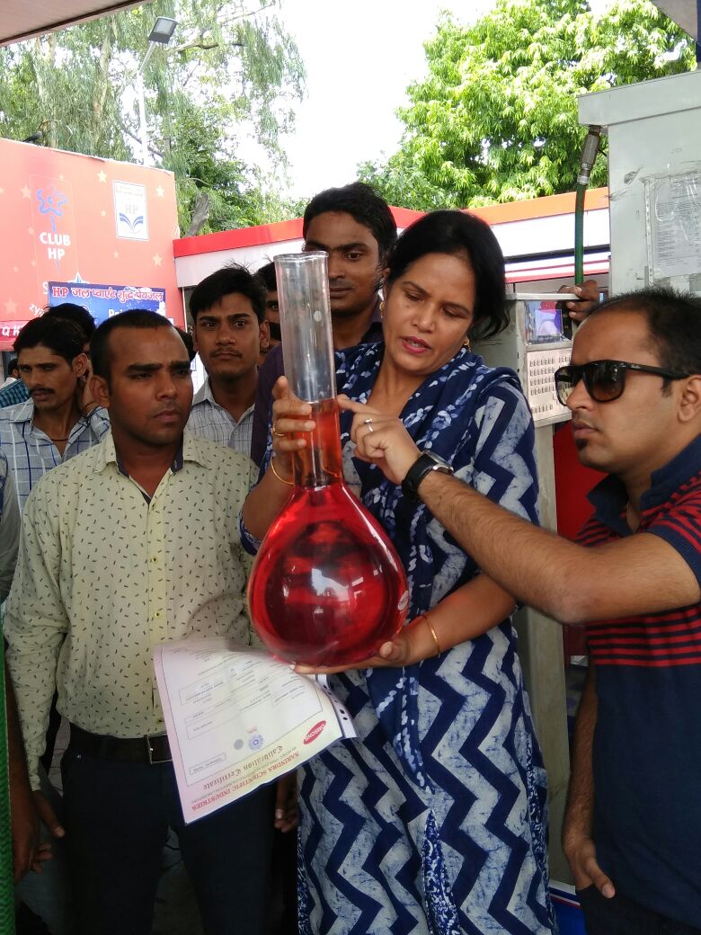 vimaljansurya's tweet photo. HP Hai Jahan Bharosa Hai Wahan Q&amp;Q campaign at ACC Moti Nagar @DhirajSinha16 @HPCL @subodhbatra10 @bajpaiv1 @Rg03Goel @dhruvkapil https://t.co/ffPeytN5hh