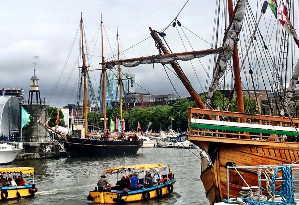 VisitBristol's tweet photo. See our highlights for this weekend's Bristol Harbour Festival: https://t.co/7anRS7Tl7n @BristolHarbFest https://t.co/TXpQWKCbqn