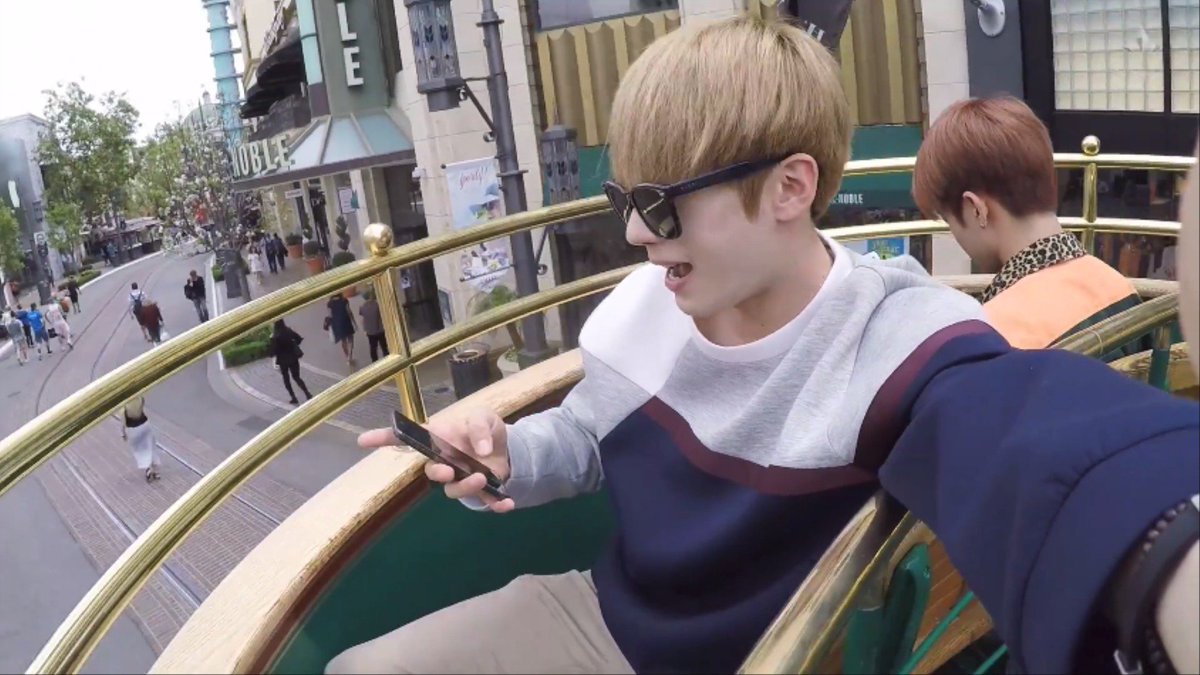 favvidol's tweet photo. 한승우 사복을 사랑하는 사람 바로 나야 https://t.co/bvqsM289Rd