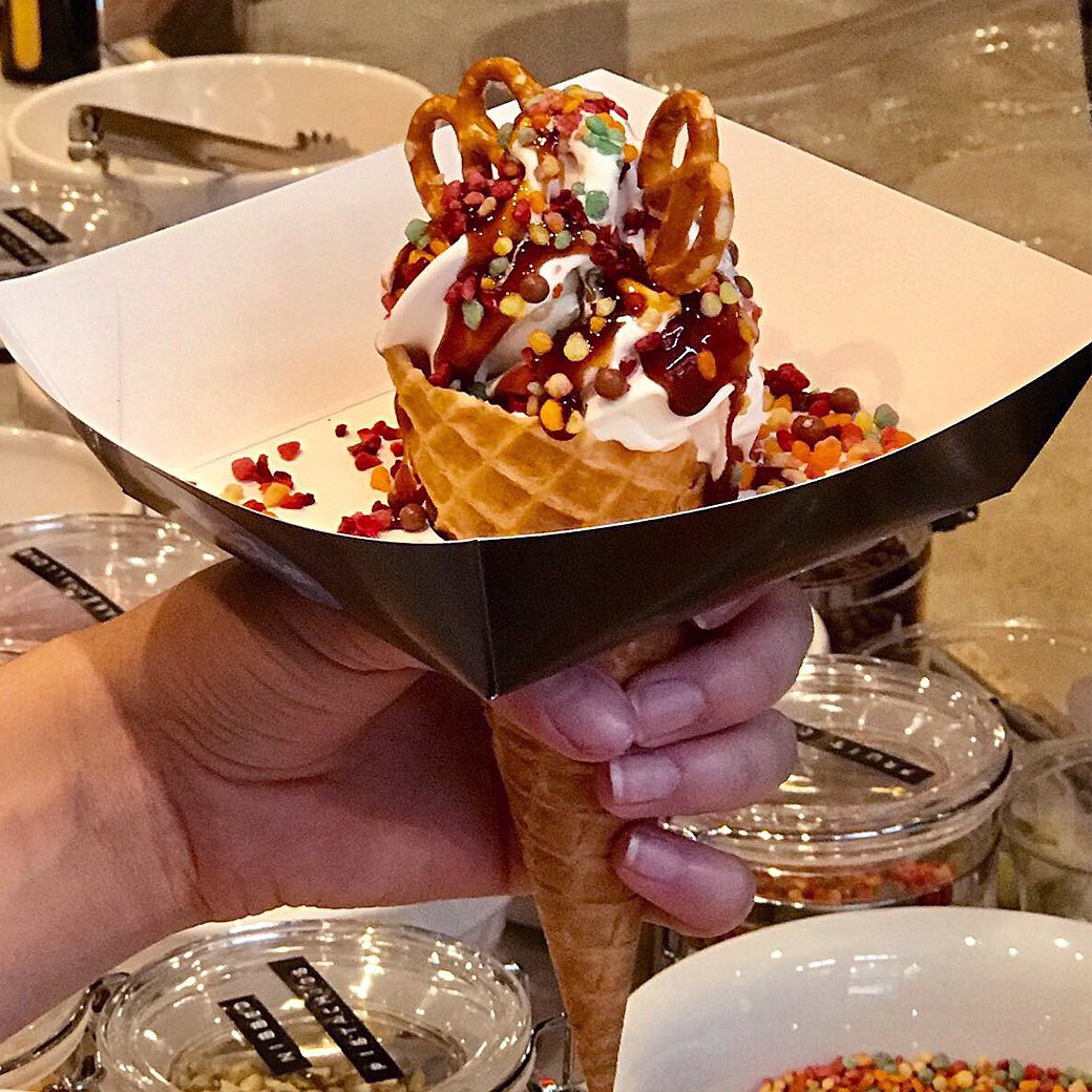 softrepublick's tweet photo. Keep your Saturday sweet with our #LoadedCone packed with all your favourite toppings.
#SoftRepublick #IceCream #SweetTreat #Desserts https://t.co/GiZjOYRROo