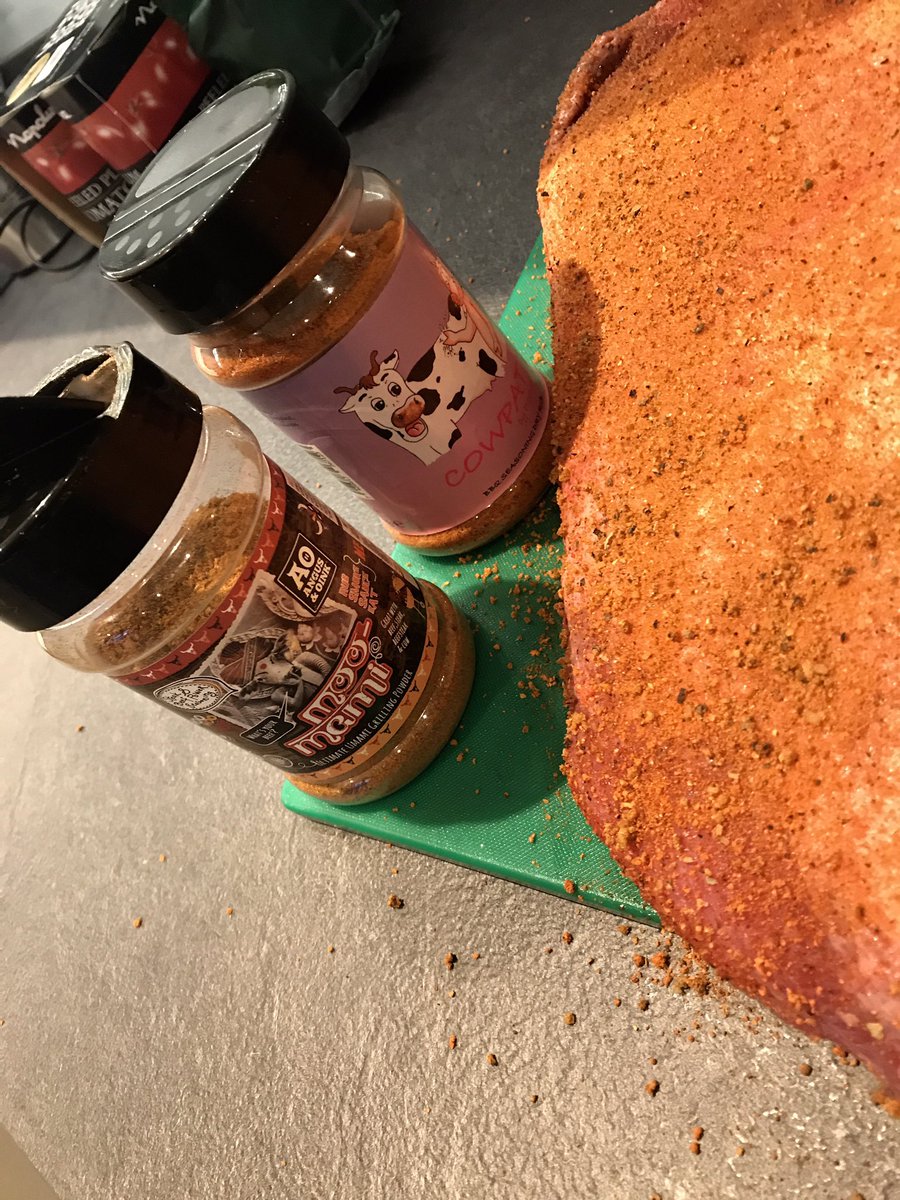 mprsaunders's tweet photo. Brisket on. Thanks to Woods Family Butchers Traeger Timberline-Hickory rubbed with @AngusandOink π€πΌπ₯π#traeger #traegergrills #bbq #Moomami https://t.co/QwFI3RclxE