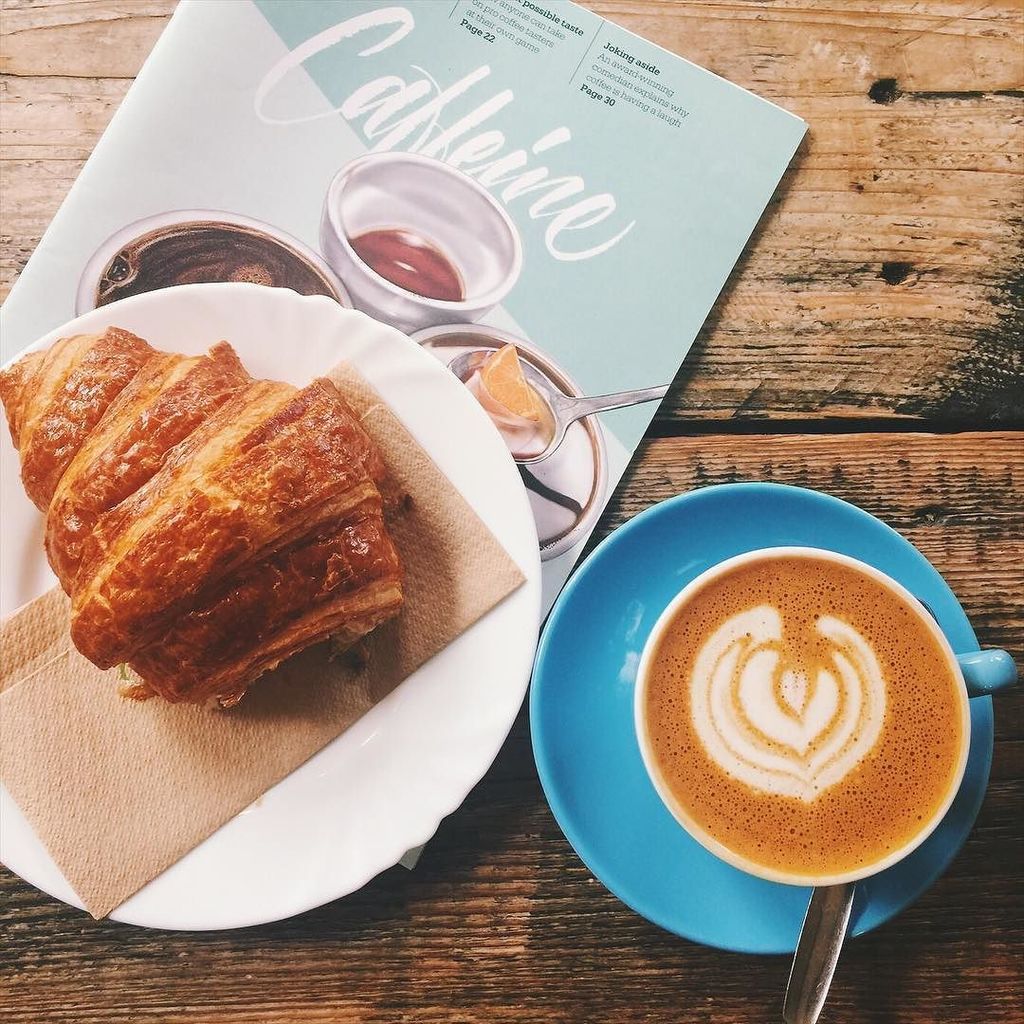 THATbrunch tweet media