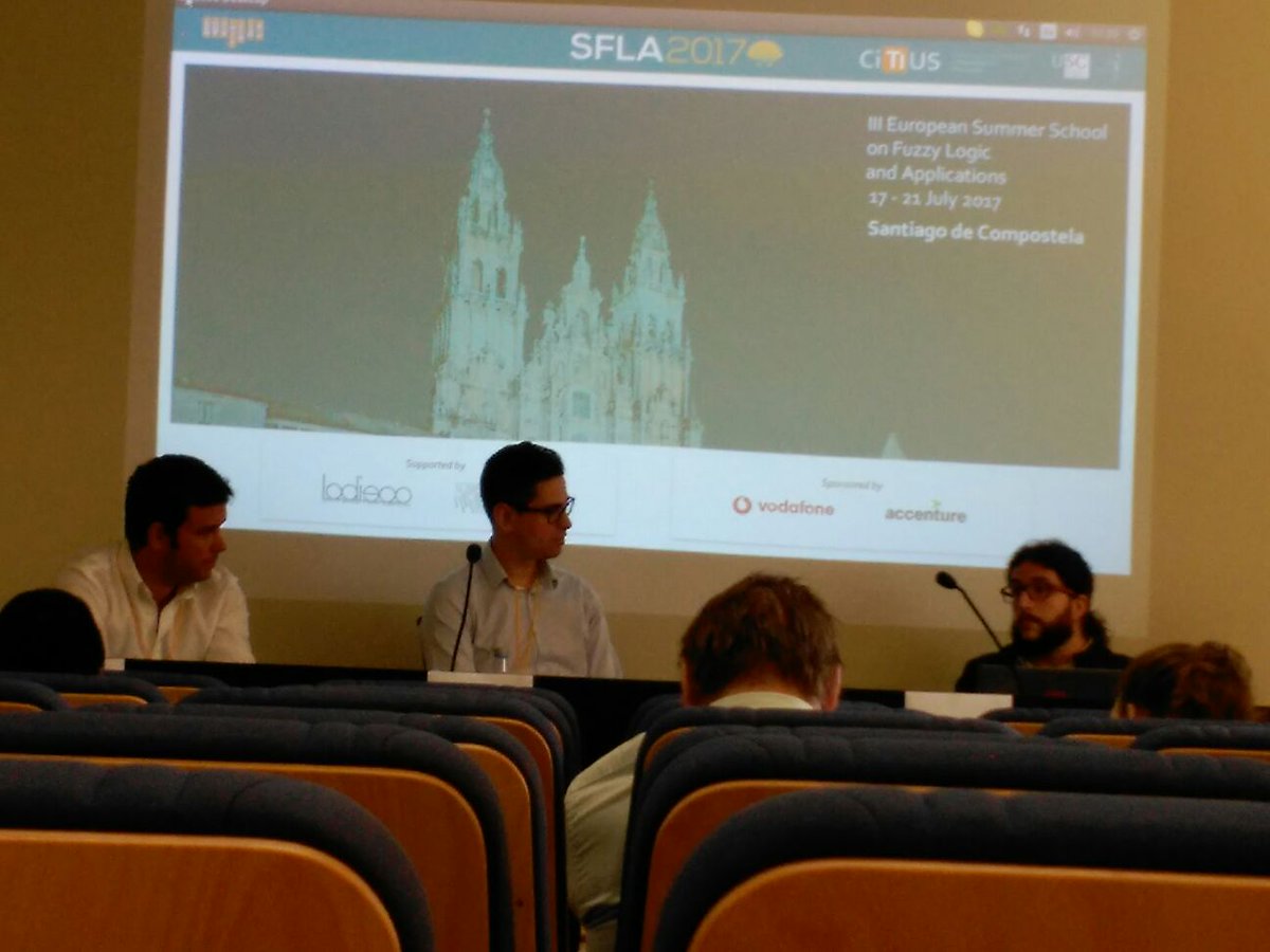 espinosaanke's tweet photo. Gracias a @sfla2017 por invitarnos a explicar @savanamedica y su apuesta por innovación @citiususc #CiTIUSSummerSchools https://t.co/nTNXmZrL9i