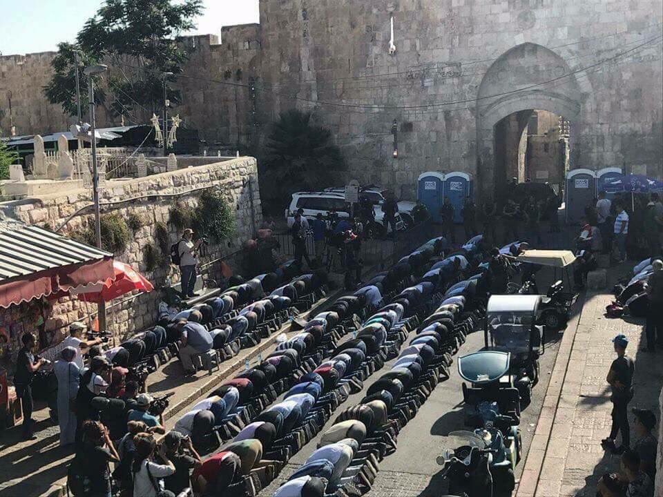 Mescid-i Aksa'da Müslümanlara karşı sergilenen zulmü şiddetle nefretle kınıyoruz!Rabb'imin Gazabı Tüm Zalimlerin Üstüne Olsun. #mescidiaksa