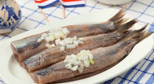 Schiedam24's tweet image. Gundlach dik voldoende in AD Haringtest schiedam24.nl/nieuws/winkele…