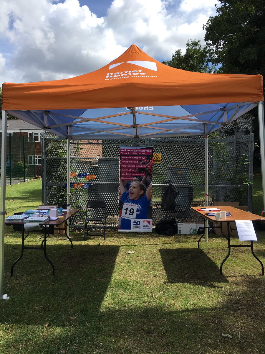TRDBlanc's tweet photo. Getting set for our @BarnetHomes @thebarnetgroup #communityroadshows on Grange Estate with our trusted partners https://t.co/o3qd5pcszq