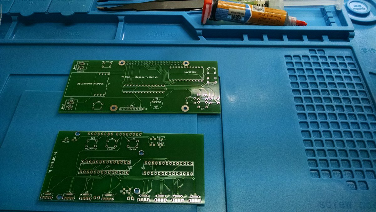stfmani's tweet photo. Ça sera plus pratique que les fils volants sur les breadboards. #V4MPOD https://t.co/ijeJGhdmVP
