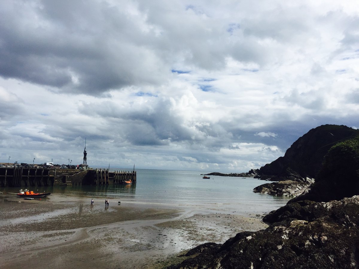 Good Morning from lovely Ilfracombe! #harbour #ilfracombe #sea #coast #food #rooms #boutique