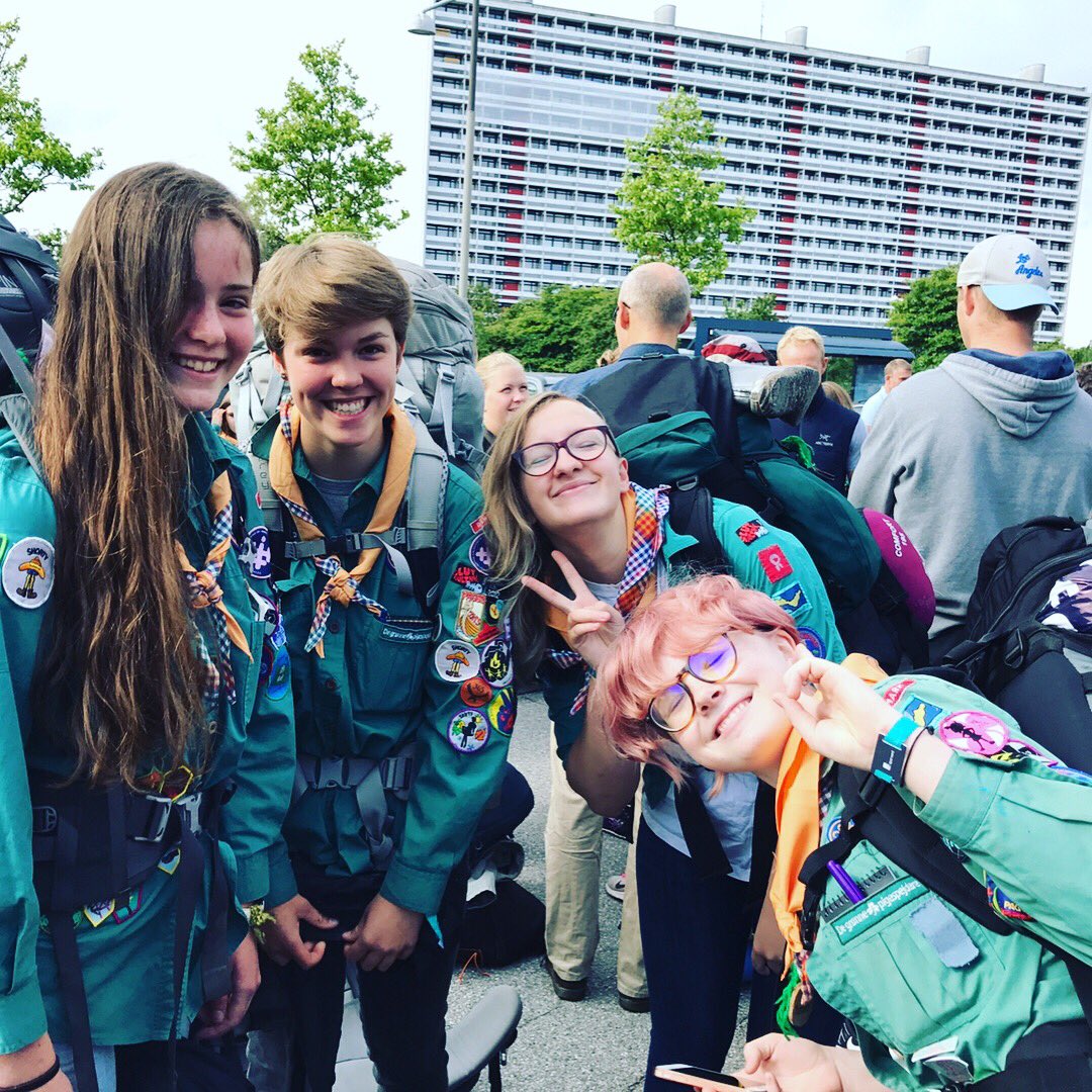 trinskjaer's tweet photo. 40.000 på vej til #spejderneslejr2017 Oplevelserne bliver uforglemmelige, men de danner også #karakter #vedholdenhed og #robusthed #dkpol https://t.co/JCQ2LuvZjN