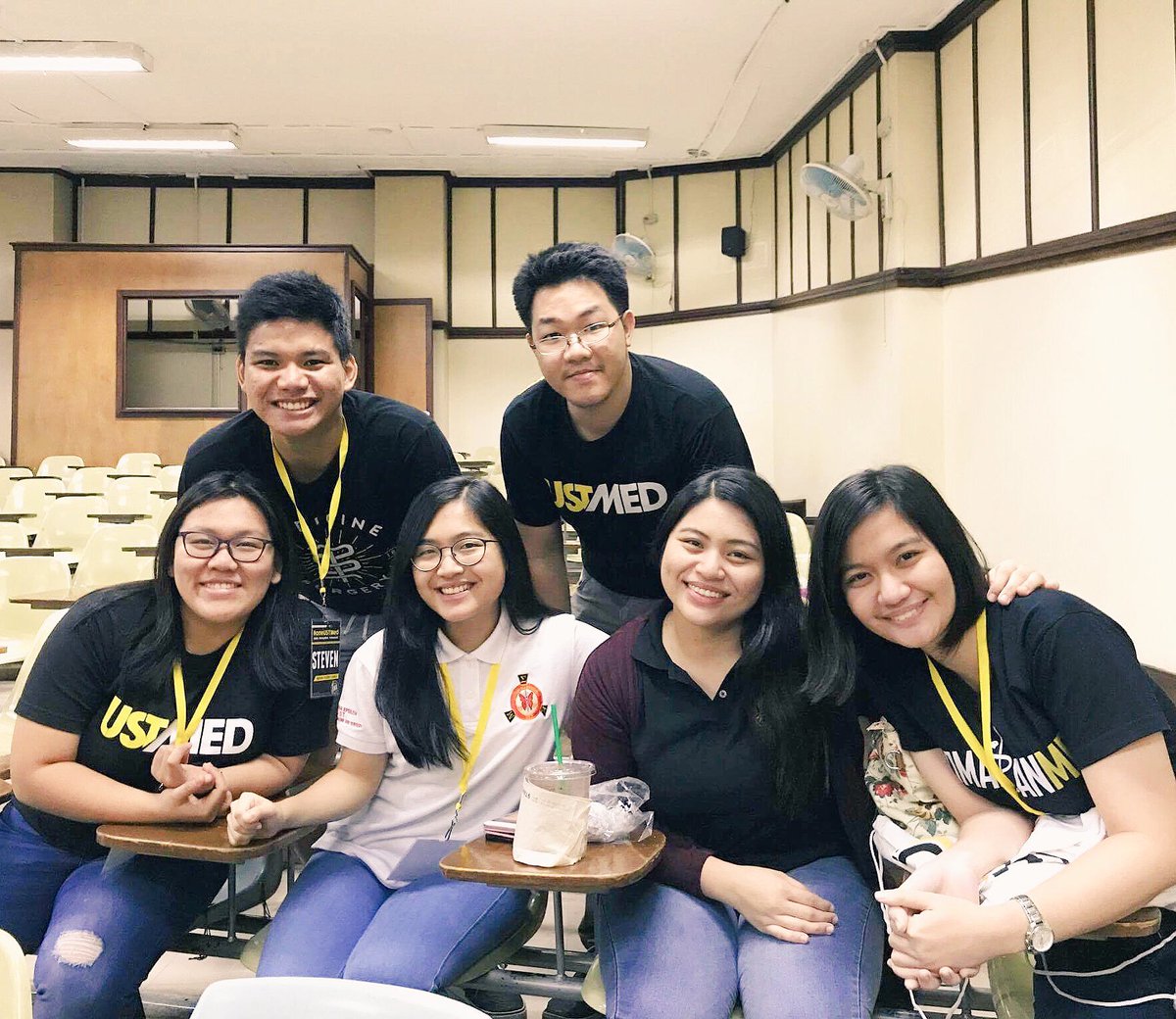 hailMSE's tweet photo. Meet our representative sisses &amp; brods for #OneUSTMed #USTMEDLTPS2017 held from July 22-24 @ Antipolo, Rizal 😁

#HailMSE ❤️🦋 #HailGBE 💙 https://t.co/cz6lV5df3e