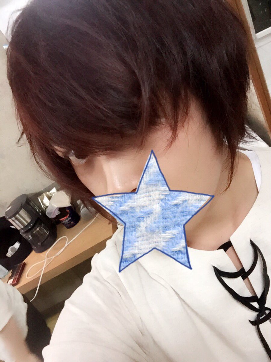 sakatandao's tweet photo. 動き必死すぎてリズムとかいろいろやらかした(T . T) 高知公演お疲れ様でした！！

今日はセンラに髪セットしてもらいました。 https://t.co/iY0o1tDfCg