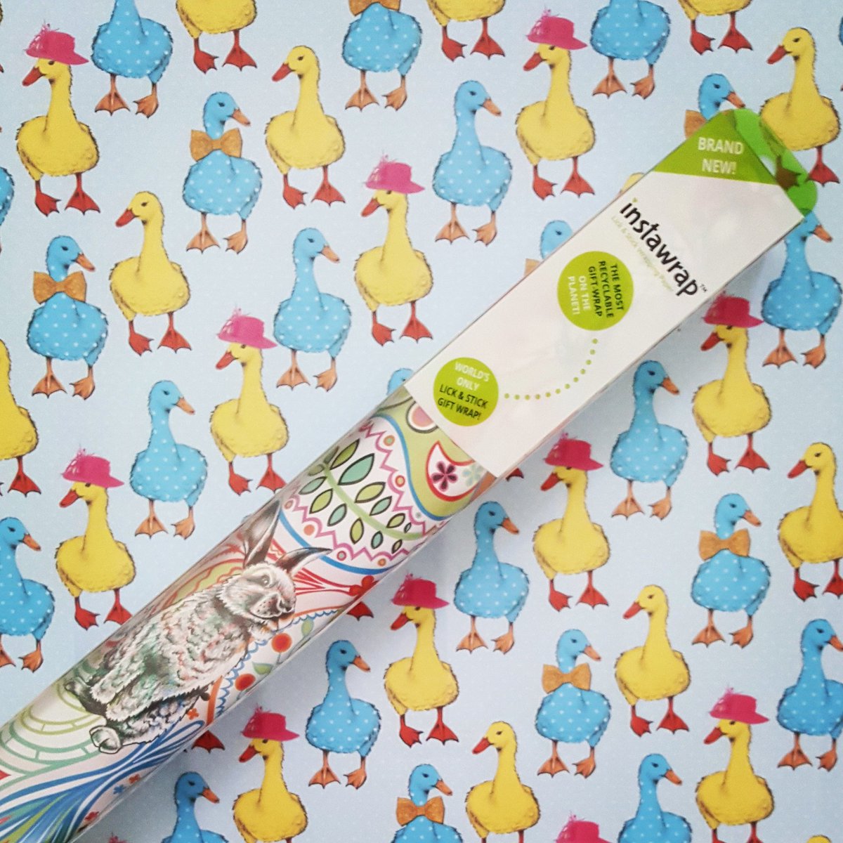 TizzieBeeDesign's tweet image. My puddle ducks and crazy paisley bunnies, now on @InstaWrapUK wrapping paper! Totally recyclable &amp;amp; no need for sticky tape 👌