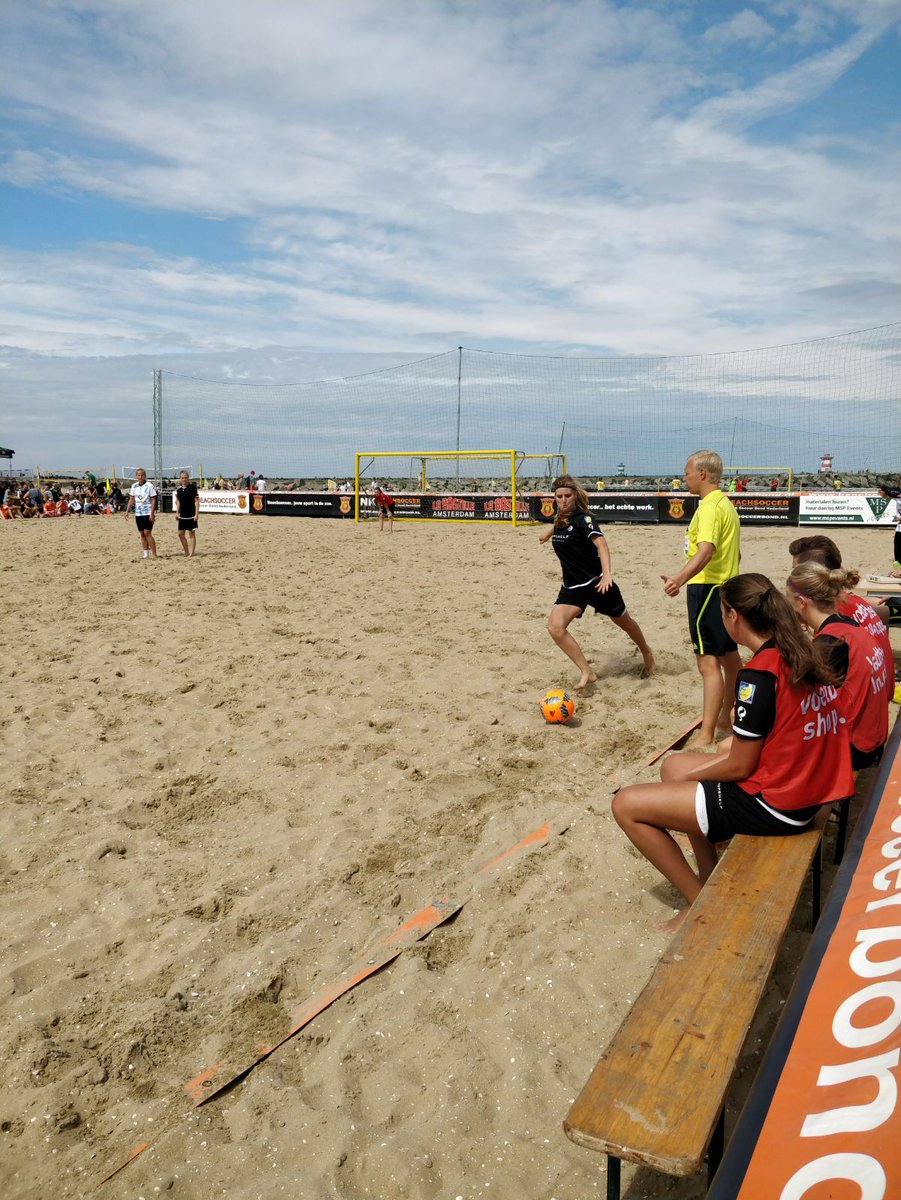 BeachSoccerBond's tweet photo. Finale Eredivisie Vrouwen is bekend!

14:30 @BeachstadiumNL 

HTC - KTP Nieuw Roden

#BeachSoccer #BSBN #NK #Scheveningen https://t.co/92Lmvr7w1o