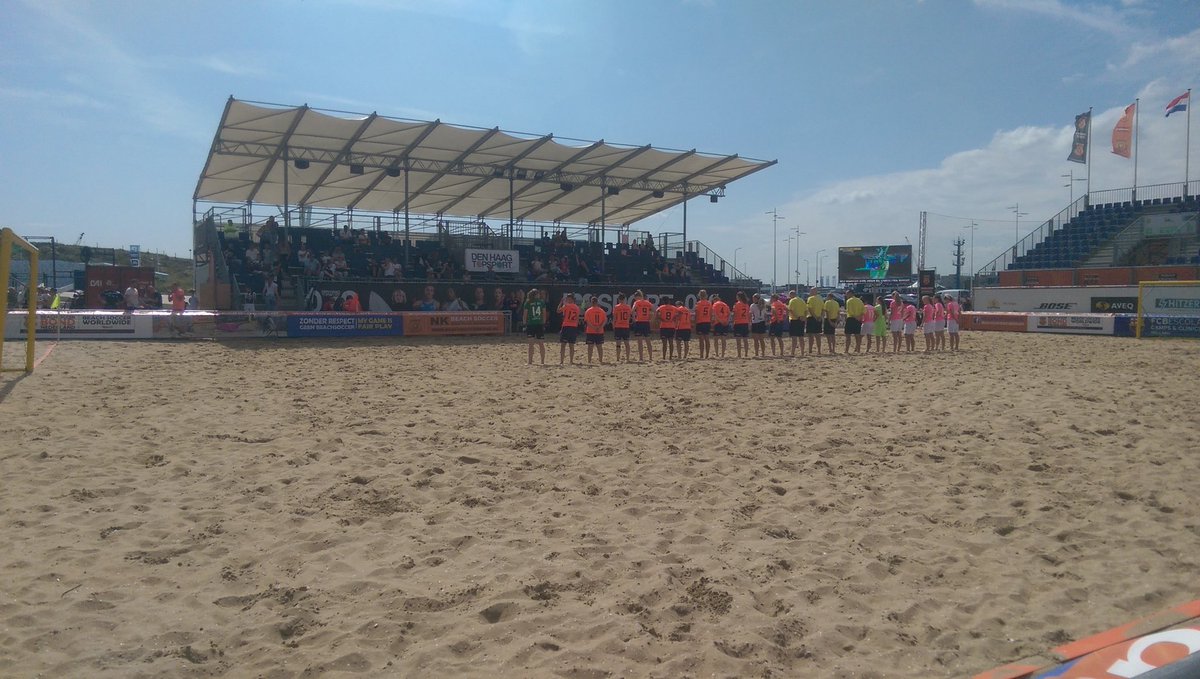 BeachSoccerBond's tweet photo. Finale Eredivisie Vrouwen is bekend!

14:30 @BeachstadiumNL 

HTC - KTP Nieuw Roden

#BeachSoccer #BSBN #NK #Scheveningen https://t.co/92Lmvr7w1o