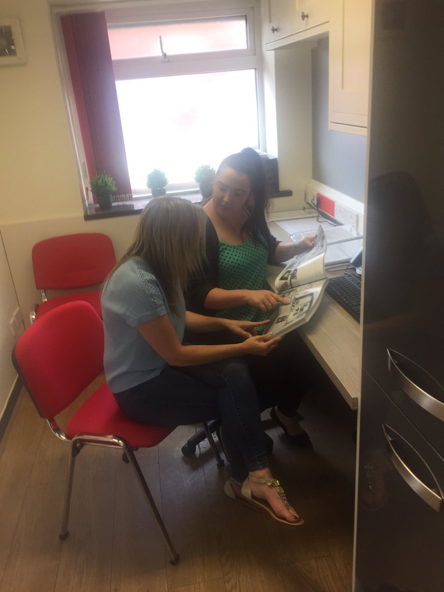 adaptingmum's tweet photo. The gorgeous people at #howdenskitchens #Rugby are donating a WHOLE kitchen to our #housemakeover โค๏ธโค๏ธโค๏ธ#musculardystrophy #localcommunity https://t.co/kB26bFu1ht