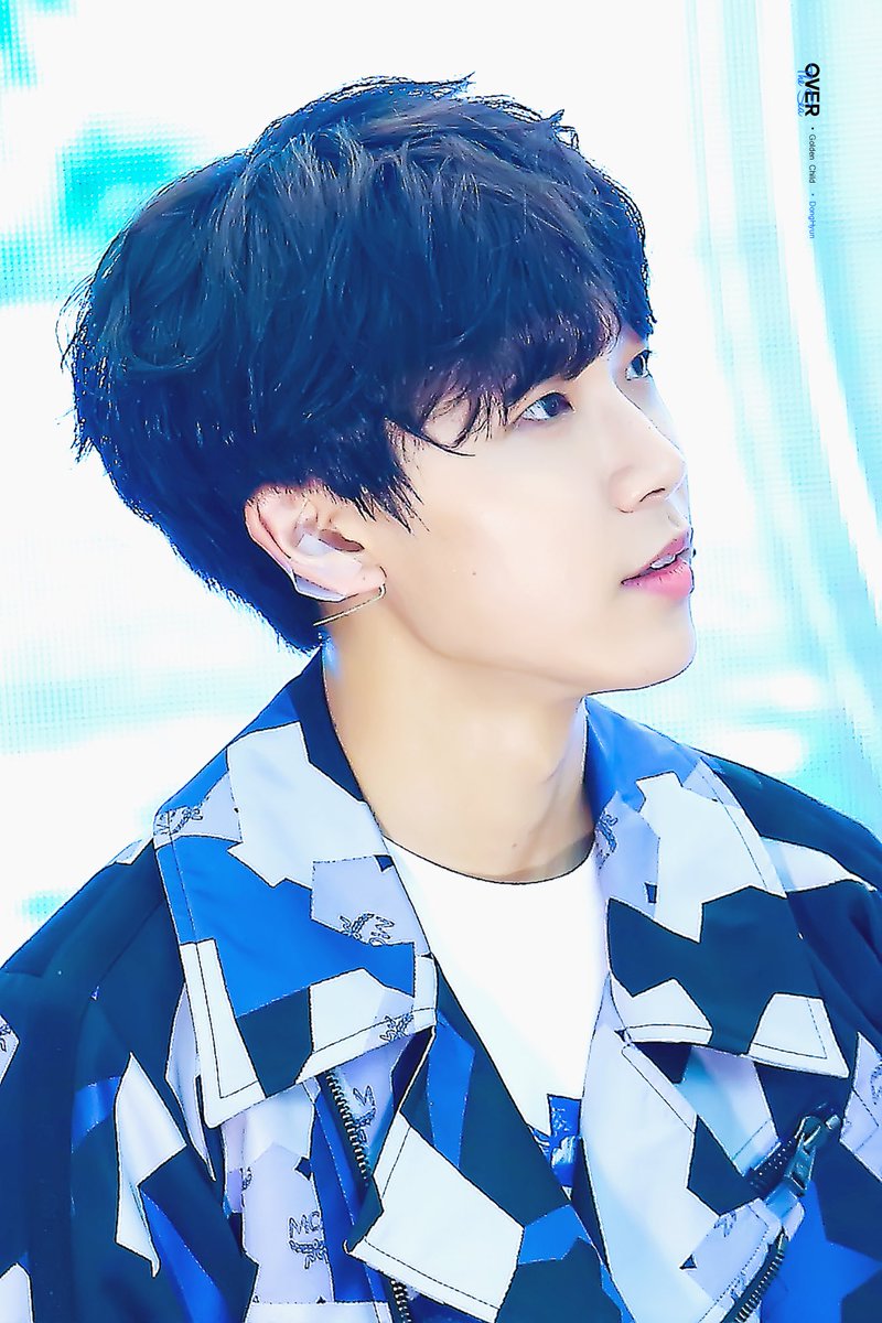 overthesea1999's tweet photo. 170709 게릴라 HQ
널 좋아해 really really 

#Golden_Child #골든차일드 
#동현 #donghyun 
@Official_GNCD https://t.co/ff8OfvNWhx