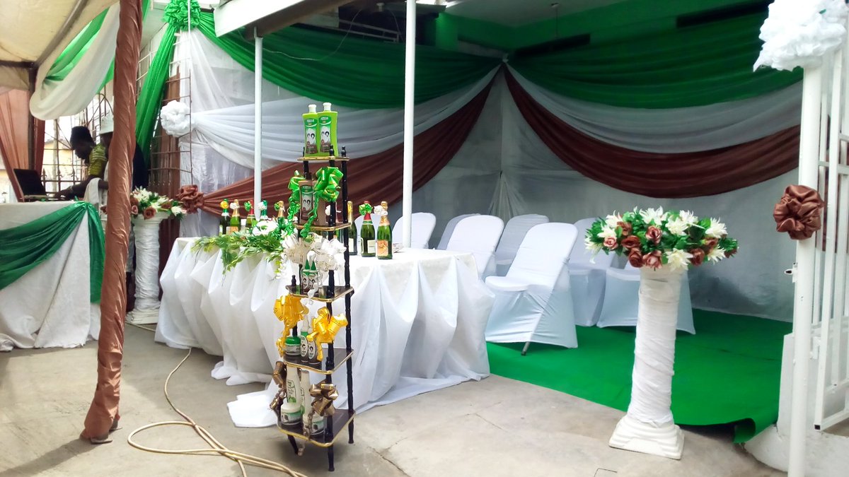 FactGhana's tweet photo. Today @mikeshcrown salon marks first grand graduation ceremony in Accra. @iblendmedia &amp; @FactGhana are the Multimedia Hub team @PACKS_Africa https://t.co/GBypA6VOLM