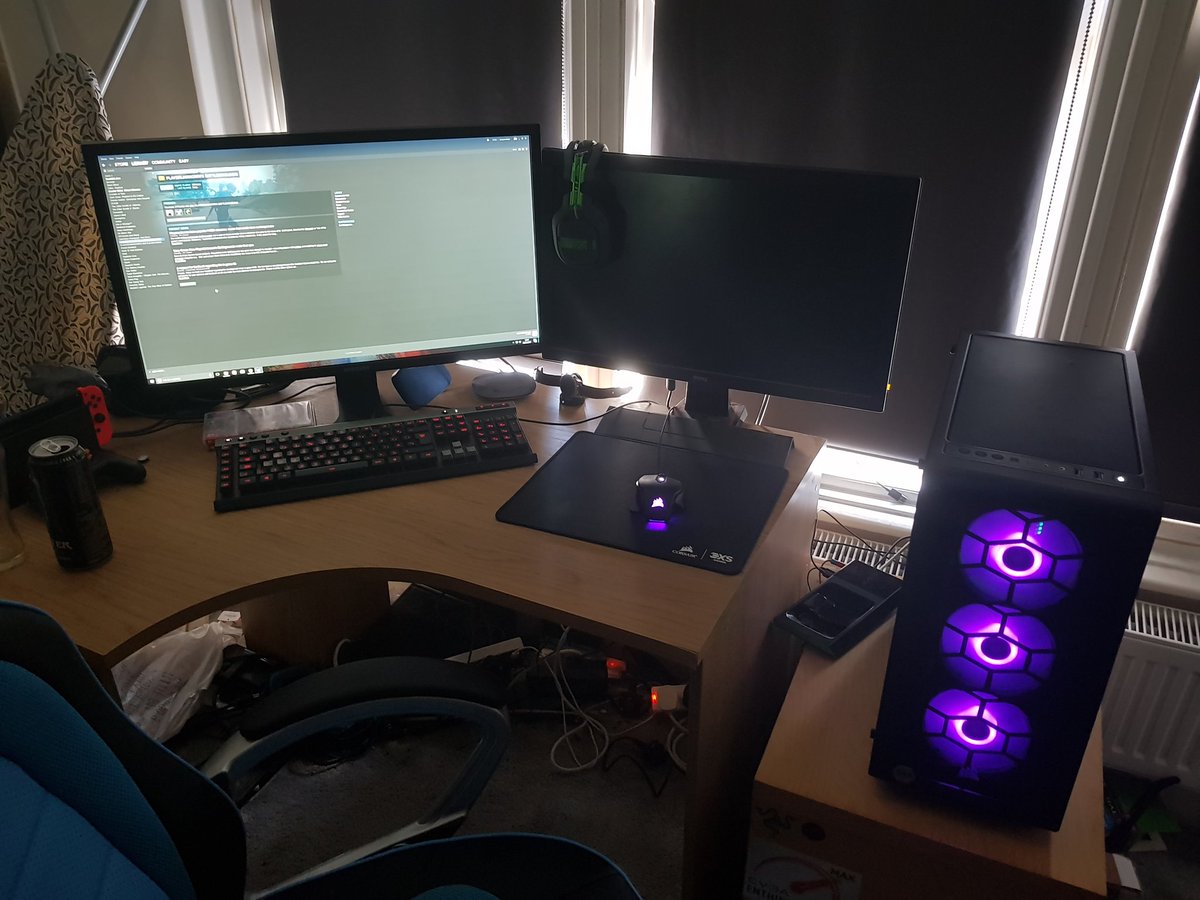 MouFl0w's tweet photo. Super please how my @Scan_3XS @ScanComputers  pc turned out! #PCMR! Thanks so much for tbe amazing service! I love it! 😍❤️ https://t.co/inbwNm5krd