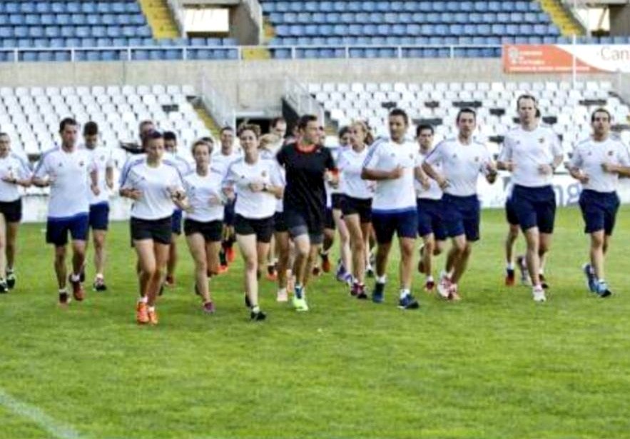 KaizenGed's tweet photo. Nuestro monitor y P. físico @PrezCalleR #Rodas poniendo en forma a los árbitros de 1° y 2° división @LaLiga #ConcentacionArbitros ⚽💪 https://t.co/HKzUb20Epa