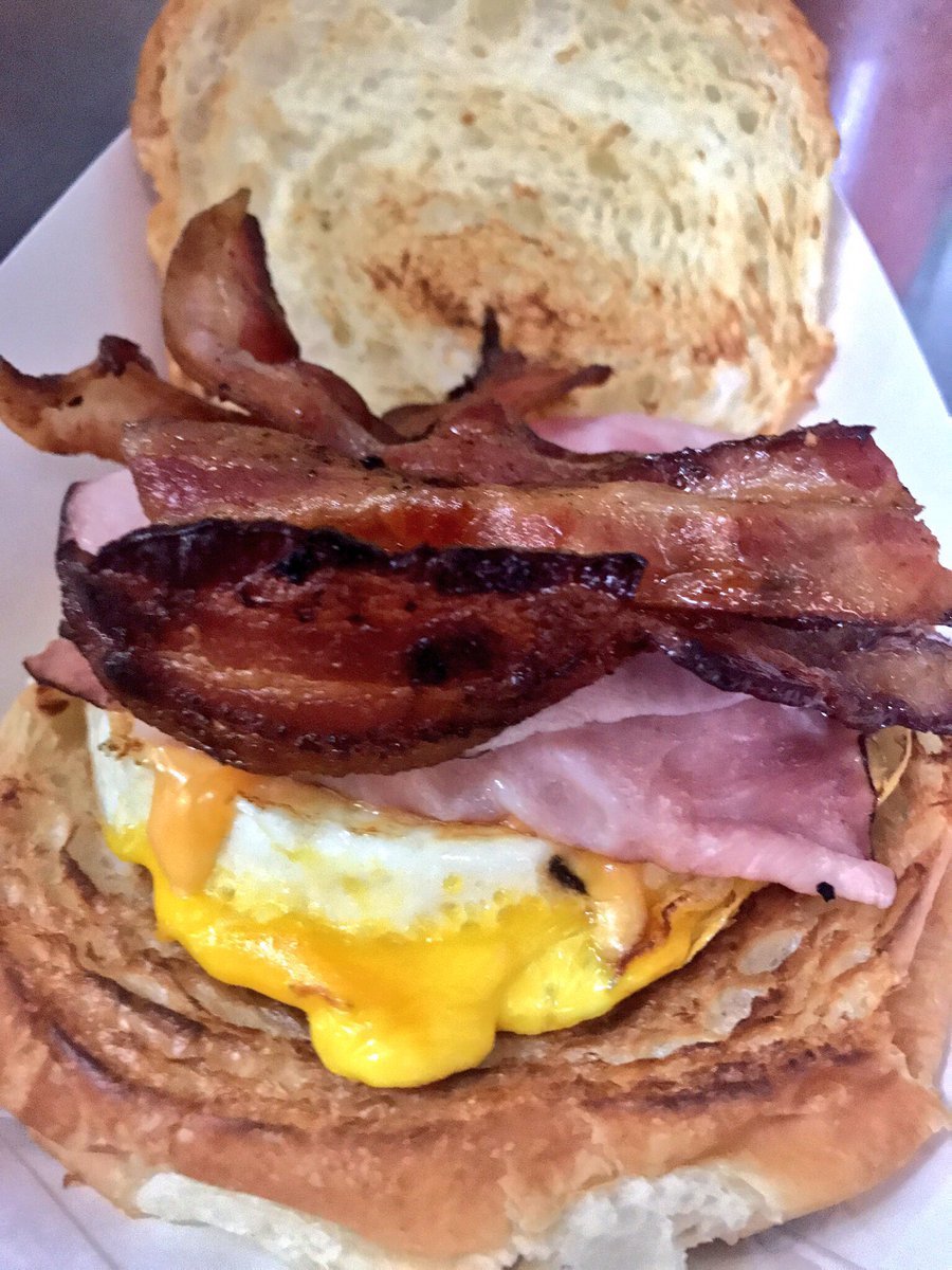 JavaCruiserMOCO's tweet photo. Make sure you fuel up 🥐🍳🥓🧀with us today #TourDeTysons 🚴🏼‍♀️🚴🏻🚴🏼‍♀️@NatCapVeloClub @tysonspartners https://t.co/9ZAVywgYnZ
