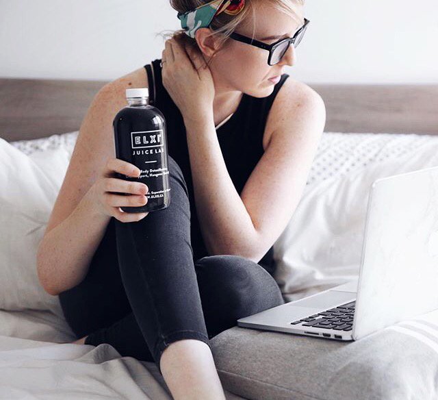 ELXRJuiceLab's tweet photo. Weekend Essentials | After Party in hand, ready to roll.
.
❤️ Lauren McPhillips📍Toronto https://t.co/jRecVMzpFo