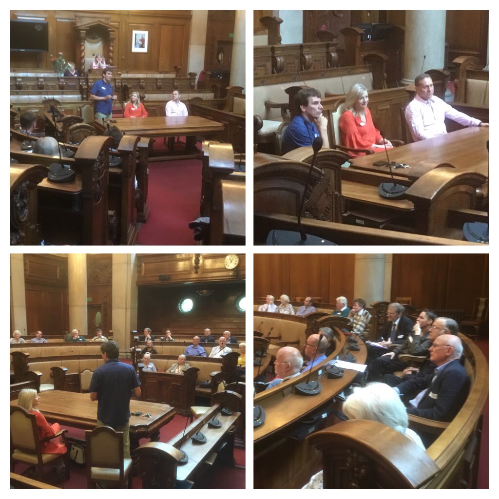 DanielDanny4755's tweet photo. @hullcoopparty @Theresa_Vaughan
#DarrenHale addressing the #Co-op
meeting at the #HullGuildhall
100yrs centenary sister party 2 #Labour https://t.co/4EMccRxA8T