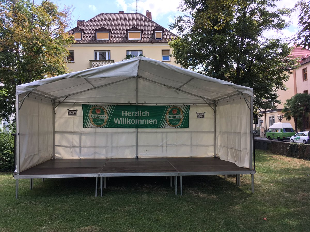PGSanderau's tweet photo. #allesbereit fürs #sommerfest #adalbero #würzburg #Sanderau #blackvelvetband 23.07.17 #openair #gottesdienst https://t.co/JMFebkzAHQ