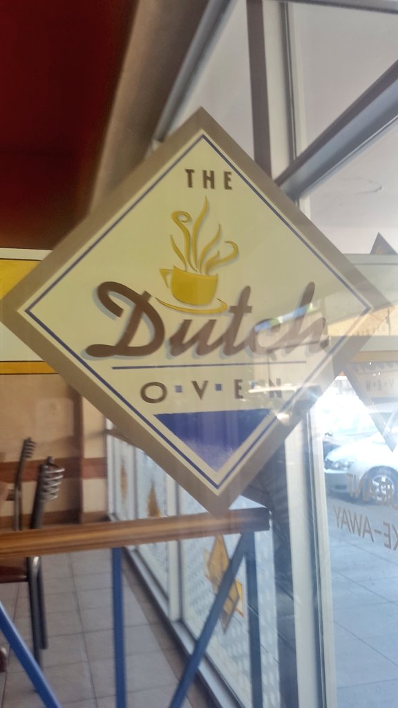harumutasa's tweet photo. The Dutch Oven restaurant in #Gweru still goung strong. Best dough nuts and milk shakes in #Zimbabwe https://t.co/c2qOadlrx7