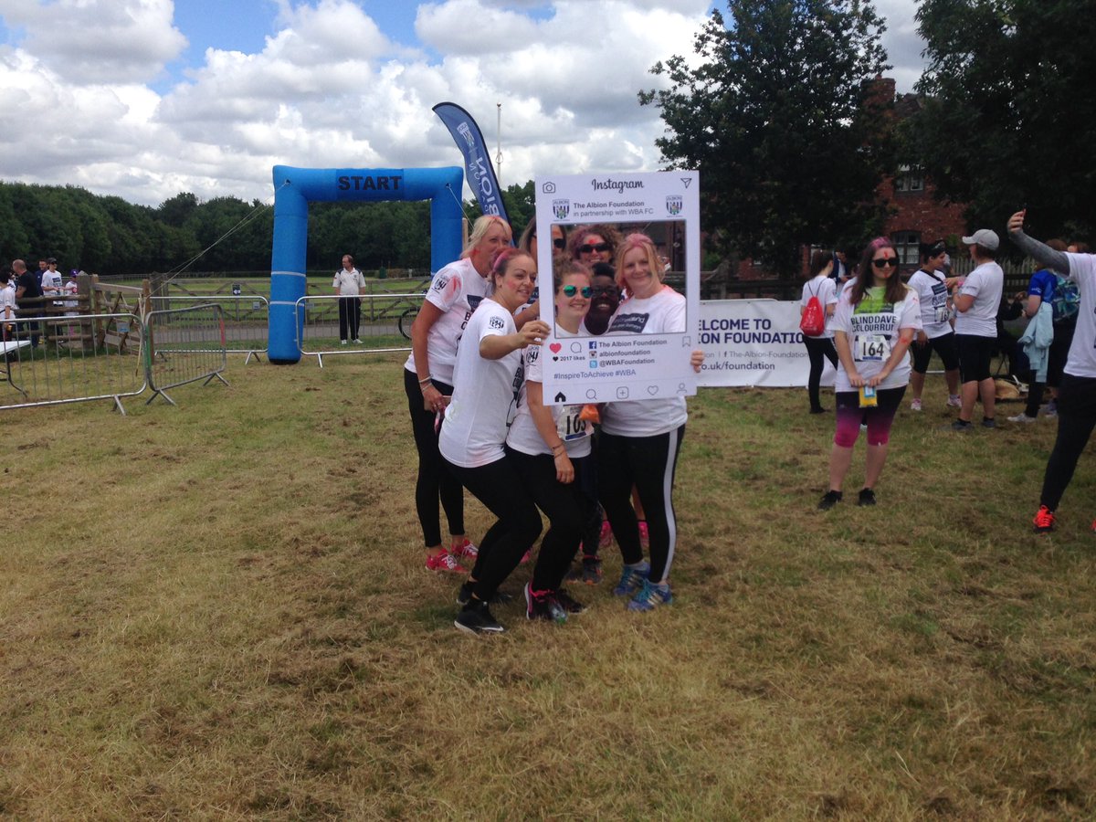 SHAPESandwell's tweet photo. Everyone's enjoying the festival atmosphere @SHAPESandwell Youth Festival &amp; Colour is already flying at @blinddaveheeley Colour Run! https://t.co/6G5pBaF9OP