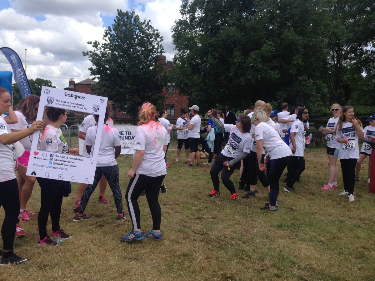 SHAPESandwell's tweet photo. Everyone's enjoying the festival atmosphere @SHAPESandwell Youth Festival &amp; Colour is already flying at @blinddaveheeley Colour Run! https://t.co/6G5pBaF9OP