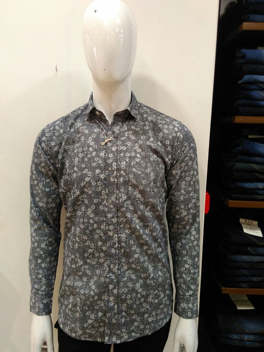 cute_hv's tweet photo. @MSGapparels Summer attractive shirts 100% cotton from #MSG brand in 6 colors in 6 design.visit your near #msgapparels Stores. https://t.co/YHsHOqb0gc