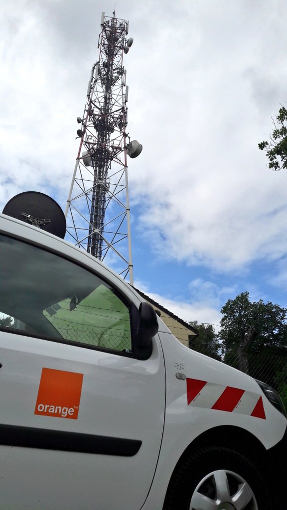 geralddefoing's tweet photo. Intervention d'#astreinte sur le réseau #4GOrange secteur de #sedan #7jsur7 u https://t.co/XeAJUEJoje
