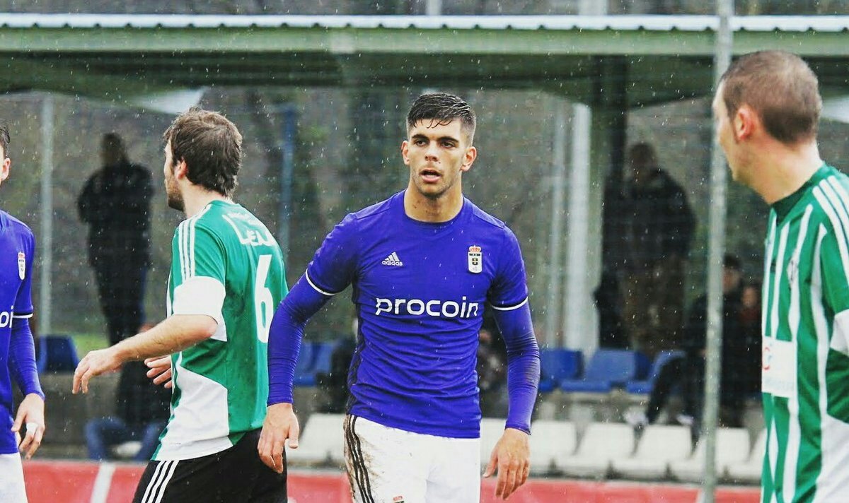 CanyerosCBrava's tweet photo. Nuestro querido @ccanom9 ha marcado 2 goles con el #Vetusta (@CanteraROCF) en el 3-3 ante el @caudaldemieres. Enhorabuena👏 Sigue asi #crack😉 https://t.co/ncVxQru9AY