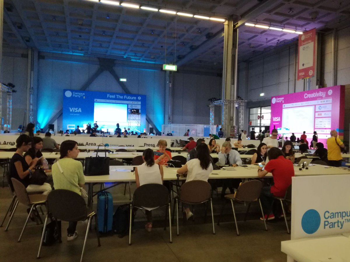 nadiagove's tweet photo. Robotica e donne: quali le opportunità per il futuro dei giovani?
@gmeazza "ragazze seguite le vostre passioni e appassionatevi alle #STEM" https://t.co/4sy5Z4xkWa