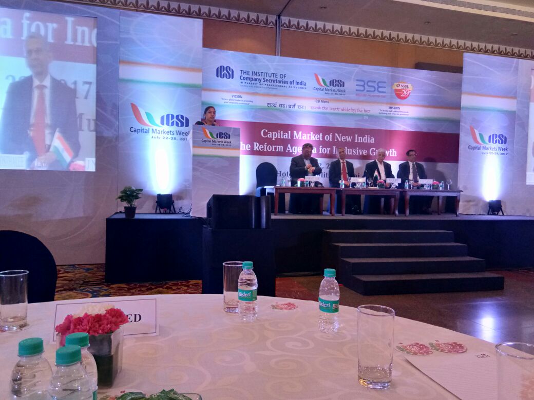 icsi_cs's tweet photo. Panelists discussing #BestPractices #BoardIndependence #ConflictSituation #ICSI #CapitalMarkets week, #Mumbai https://t.co/3xI0j6vX7I