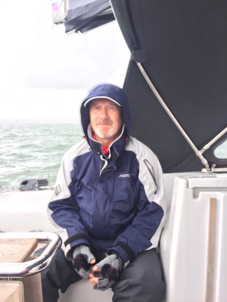 Excellent sailing conditions this morning.on the Solent heading for Yarmouth IoW with <a href="/VCM36/">Vaughan Matthews</a> <a href="/DavidRussell20/">David Russell</a> <a href="/ClayfieldTE/">Terence Clayfield</a> ⛵️⛵️✔️🙏🏾👏🏻