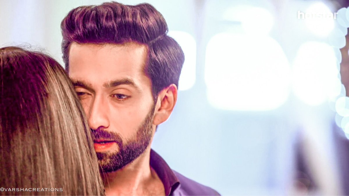 whatsayisay's tweet photo. Who's a pro at giving sexy expressions? Honestly SC's expressions burns me alive 😌♥️
LIKE SO HOT ! 🌚 #Ishqbaaaz https://t.co/NnW4prGSSP
