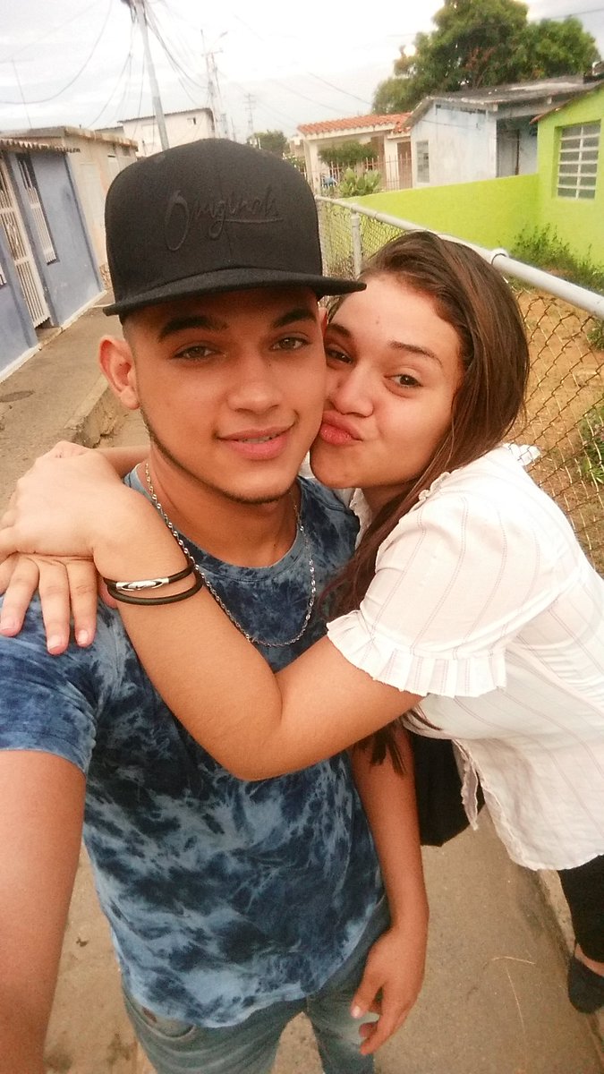 _Yuriangna's tweet photo. No hay nada mejor que tener tu compañía💞te amo,hermanito https://t.co/9cj9UX5RR3