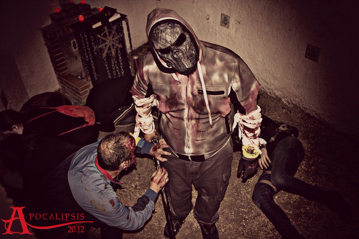 _SOBREVIVE_'s tweet photo. # Consejos de Apocalipsis 20.12:
Si ves al Heraldo de la Guerra huye...
#A2012 #A2012Langa #A2012Martos #A2012Archidona #Zombies #RolEnVivo https://t.co/VJZW4gt4A0