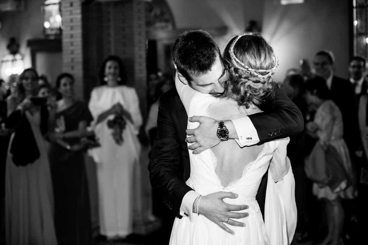 dc_madrid's tweet photo. La boda de Maria en #dresscodeblog #noviasdc #unabodaenjaen Couche Photo Bodas  https://t.co/uGKYMzhrIa https://t.co/hkwAcpmv6M