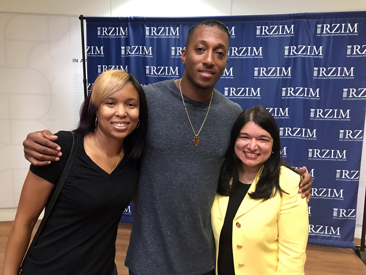 RuthMalhotra's tweet photo. THANKS @lecrae & Darragh for visiting @RZIMhq & sharing how to shine light in a dark world!! Grateful for your witness & support! #ReFresh17 https://t.co/ASwvvnOlsd