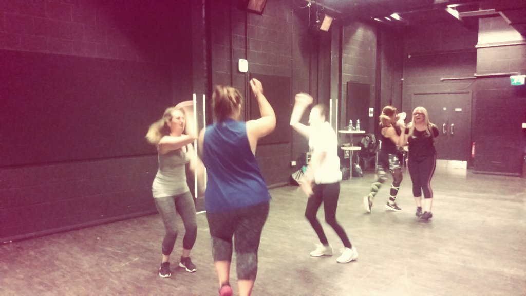 JadeCheerCo's tweet photo. @Linz_Bon13 some great #dirtydancing action shots haha! 💃👰👌🙌 https://t.co/pKfly60jPf